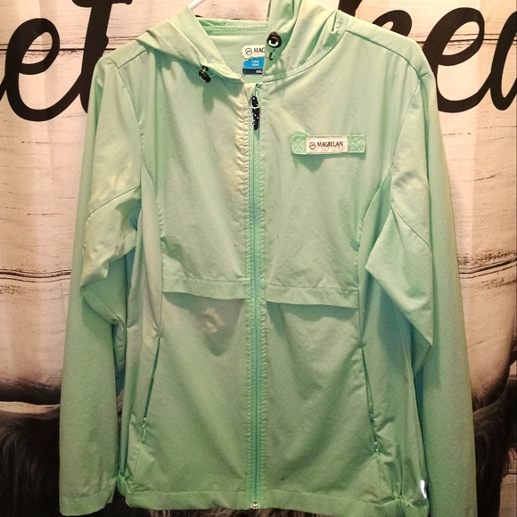 Magellan Wind Breaker - Picture 2 of 2
